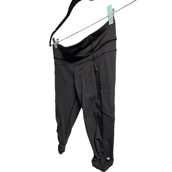 lululemon athletica Pants - Lululemon Crop Black Leggings size 6